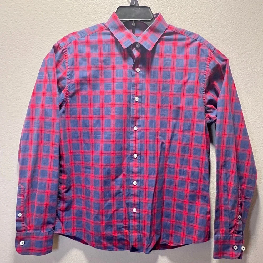 UNTUCKit Men CARMENENT 40209 Medium Long Sleeve Button Down Red Blue Plaid Shirt